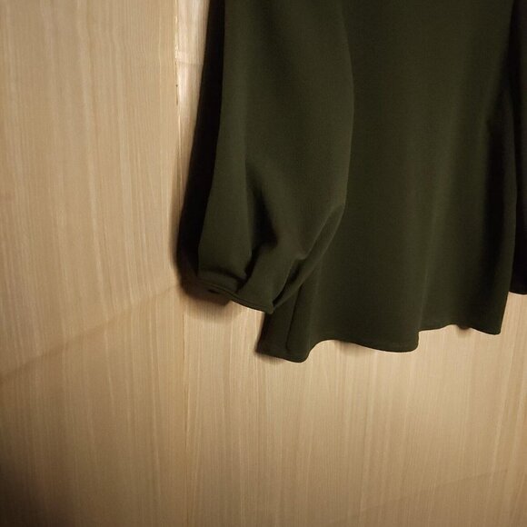 Green Envelope Womens Olive Green Puffy Sleeve Top Small - Picture 4 of 6